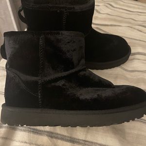 Ugg  velvet boots worn once